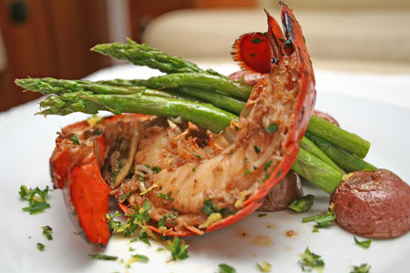 Catamaran SAGAPONACK -  Cuisine.jpg