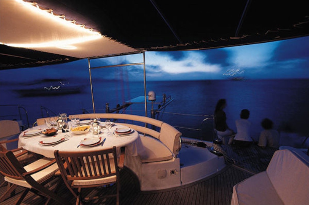 Catamaran WHALE - 006.jpg