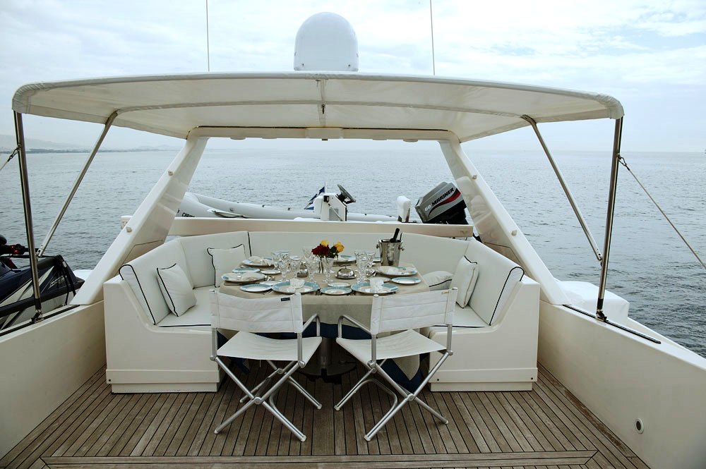 Christaldi S - Sundeck 1.jpg