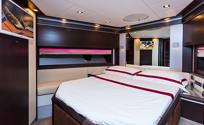 DISCOVERY - VIP cabin.jpg