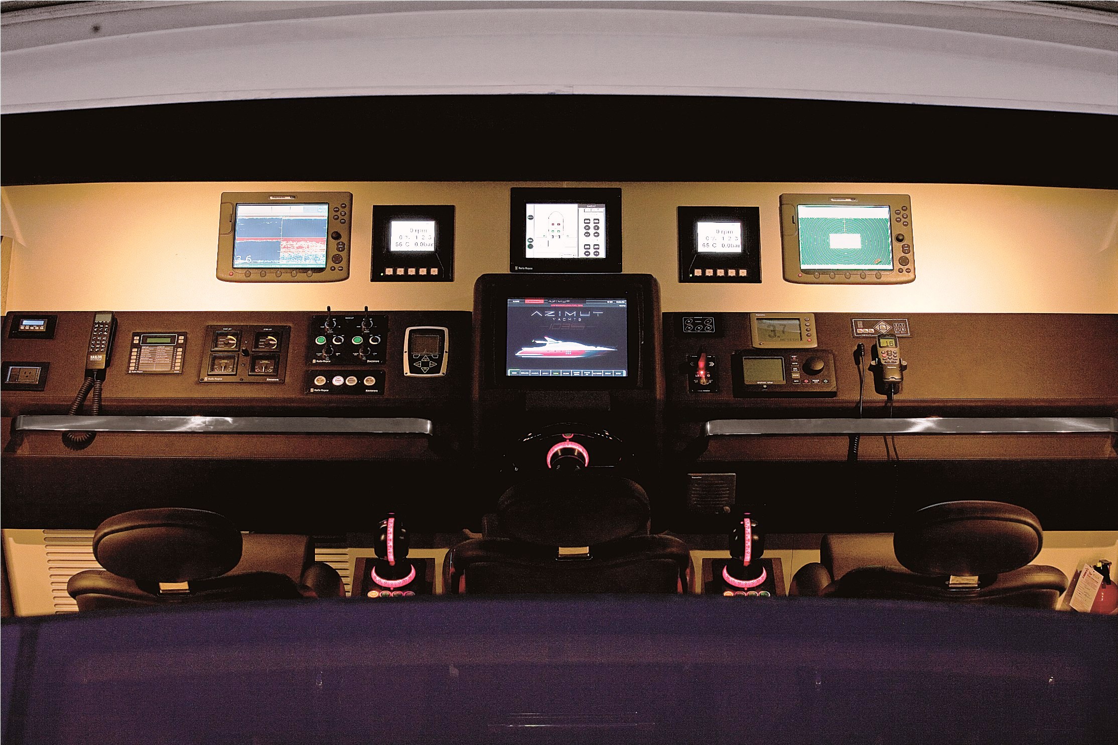DUKE Sistership Azimut 103 S Internal Wheelhouse by Night.jpg