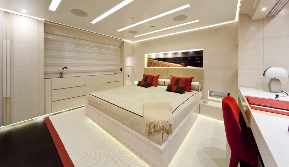 Double guest cabin with red detials - BARAKA.jpg