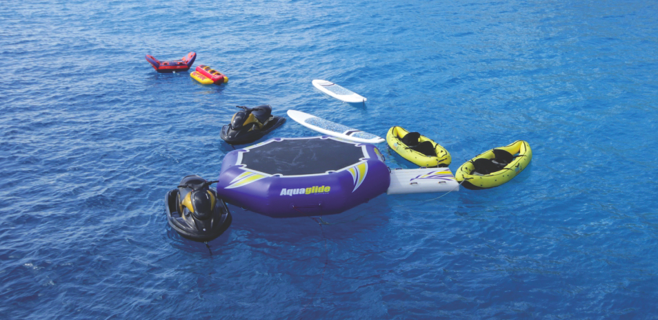 EL JEFE - water toys.jpg
