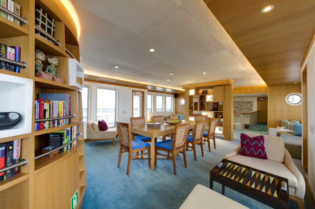 Expedition yacht SALILA -  Formal Dining.jpg