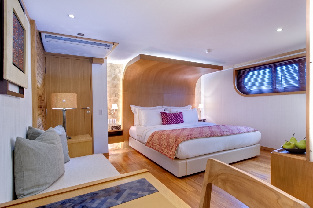 Expedition yacht SALILA -  Master Cabin.jpg