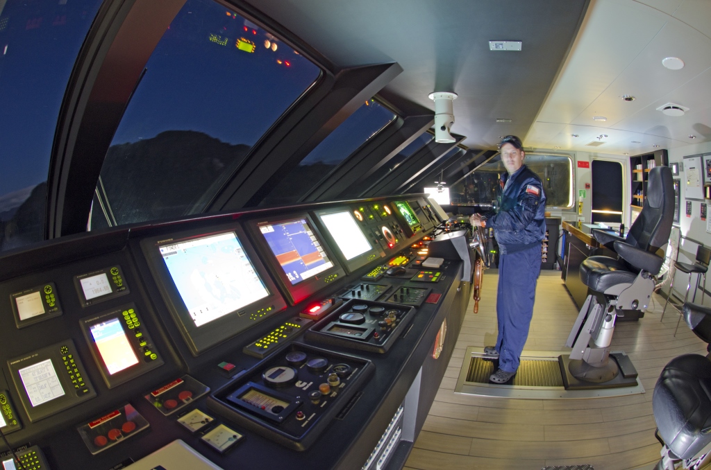 Explorer Yacht ATMOSPHERE -  Wheelhouse.jpg