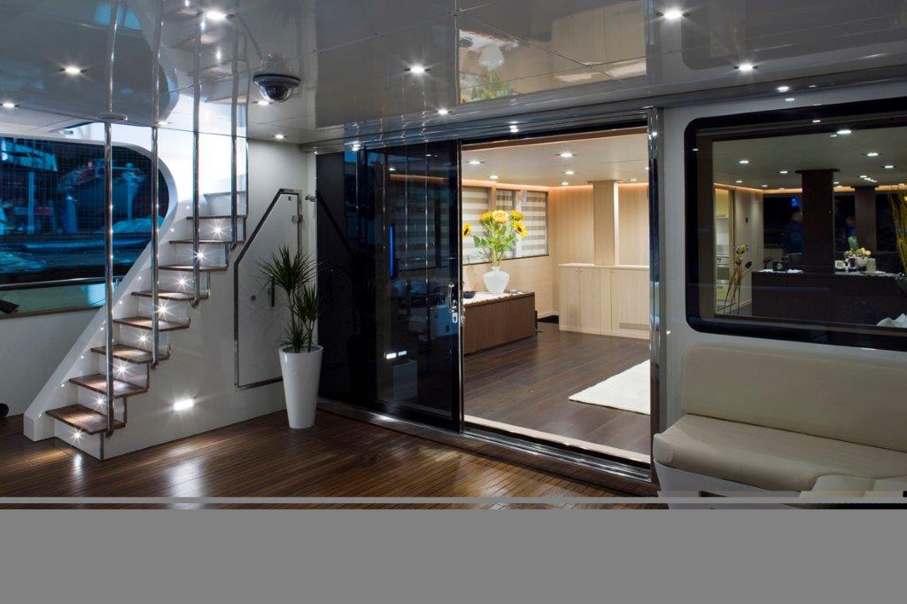 Exterior - ARIA superyacht.jpg