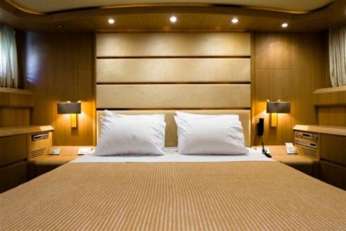 FELICITY 777 -  Guest Cabin.jpg