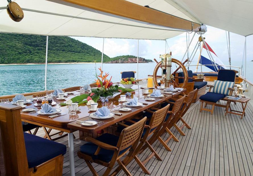 FLEURTJE -  Aft Deck Alfresco Dining.jpg