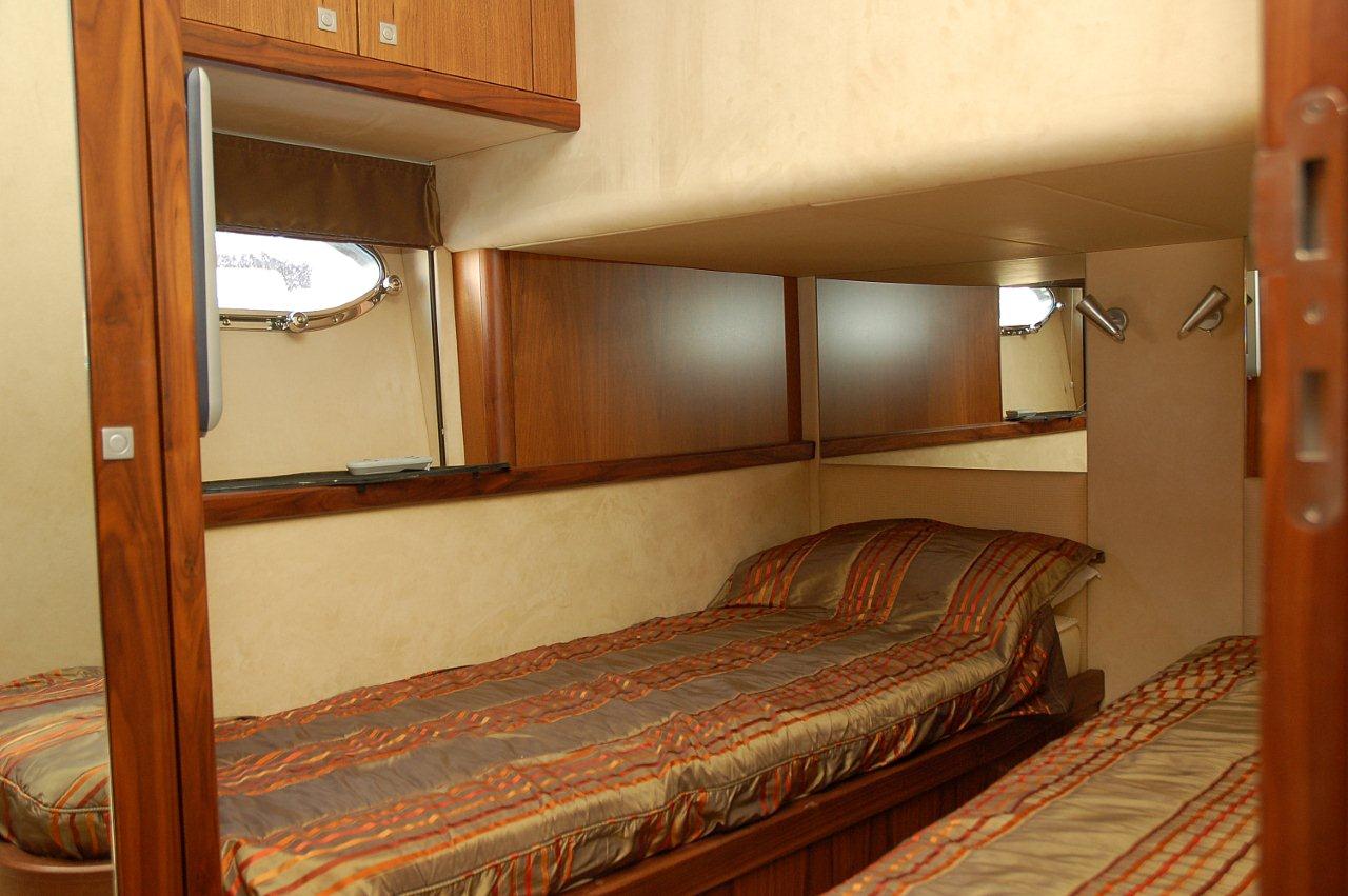 FUN TIME -  Twin Cabin.jpg