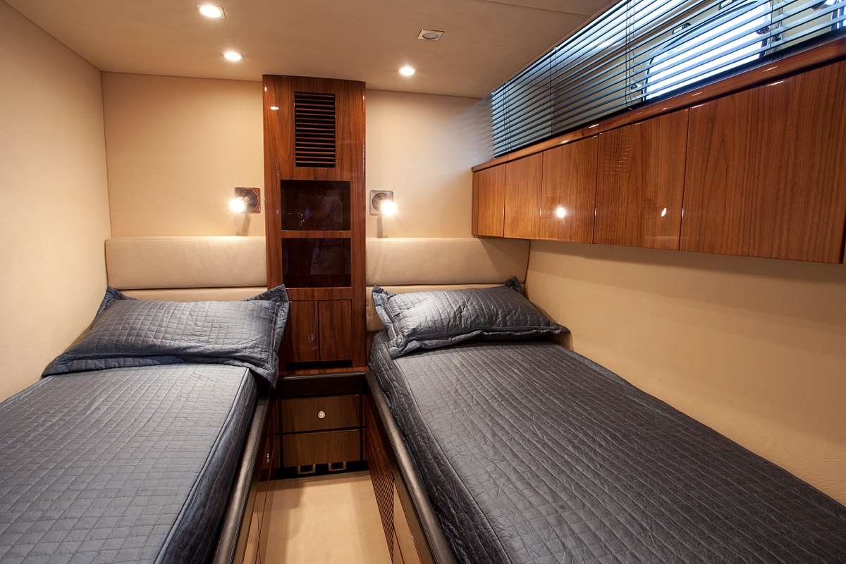 Failrline Squadron 78 XKE -  Twin Cabin.jpg