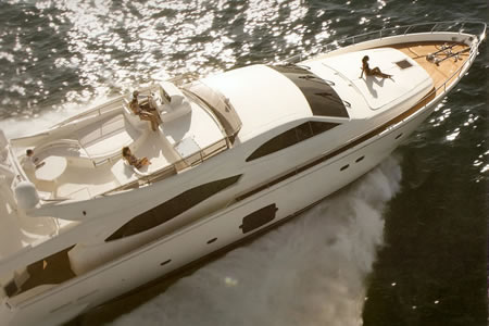 Ferretti 761.jpg