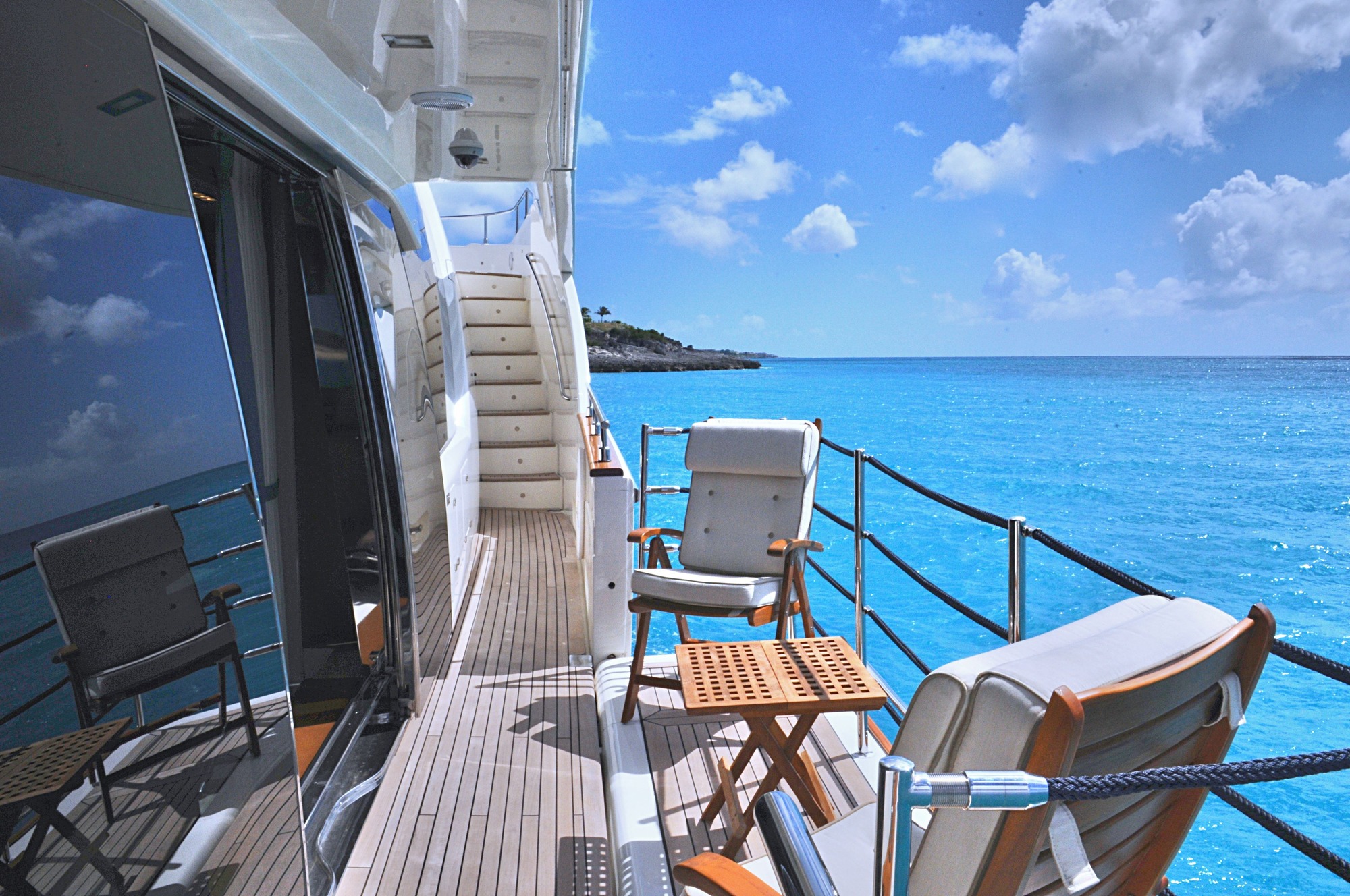 Ferretti AMORE MIO - Balcony from salon.jpg