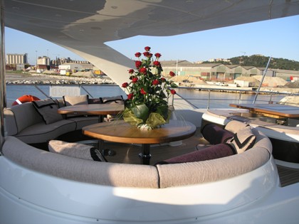 Firouzeh Alfresco Dining.jpg