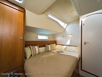 Four Devils - Guest Stateroom.jpg