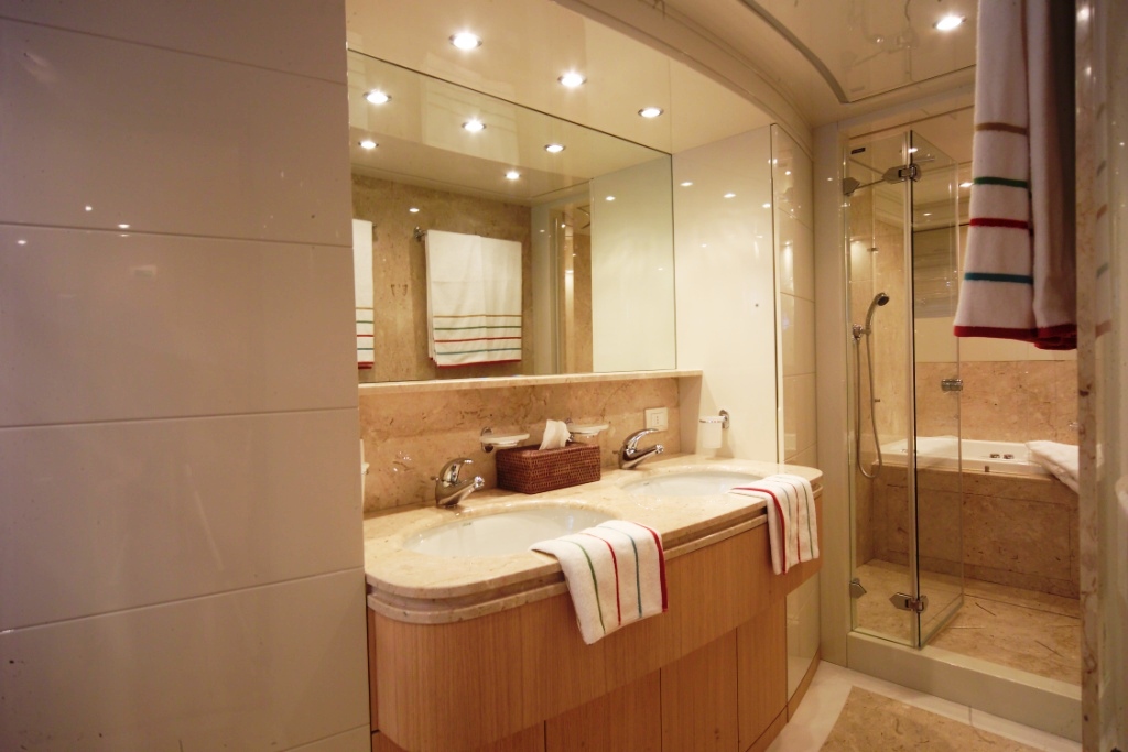 Franjack -  Master bath.jpg
