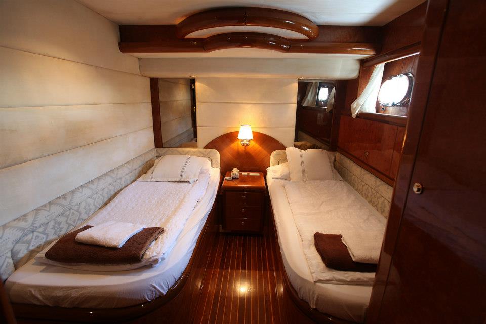 GOLDFINGER Twin cabin.jpg