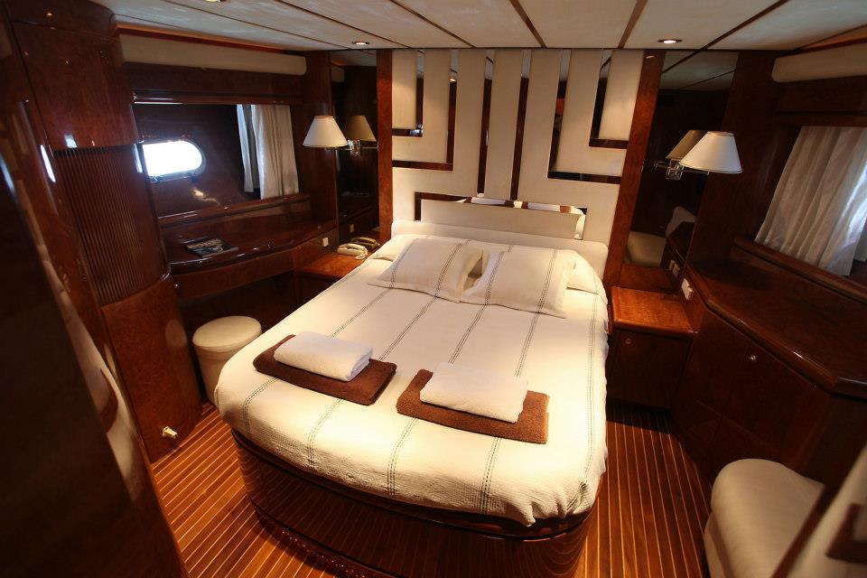 GOLDFINGER VIP.jpg