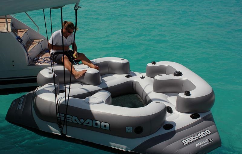 GREENBOAT I - Floating island.jpg