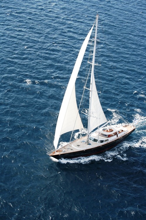 Gitana -  Sailing 2.jpg