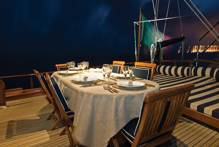 Guet SANTA LUCIA -  Al Fresco Dining.jpg