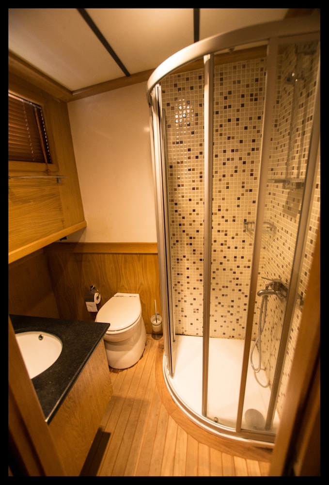 Gulet ALBATROS A - ENSUITE.jpg