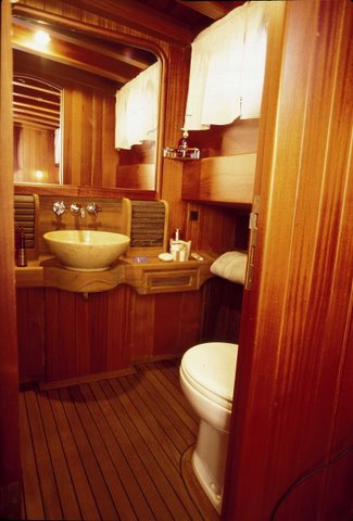 Gulet Eylul Deniz II (aka ED II) -  Bathroom.jpg