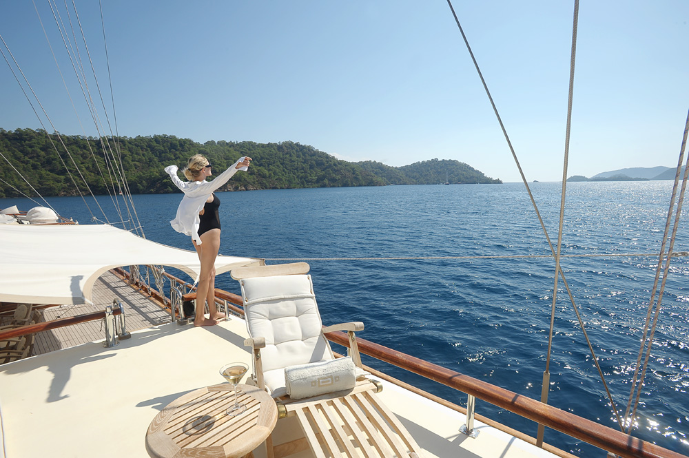 Gulet MARENOSTRUM - Sundeck.jpg