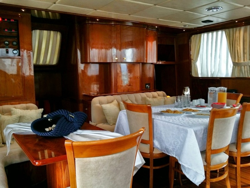 Gulet TROIA - Formal Dining.jpg