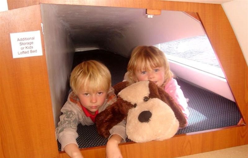 HAPPY TIME - fun kids space.jpg