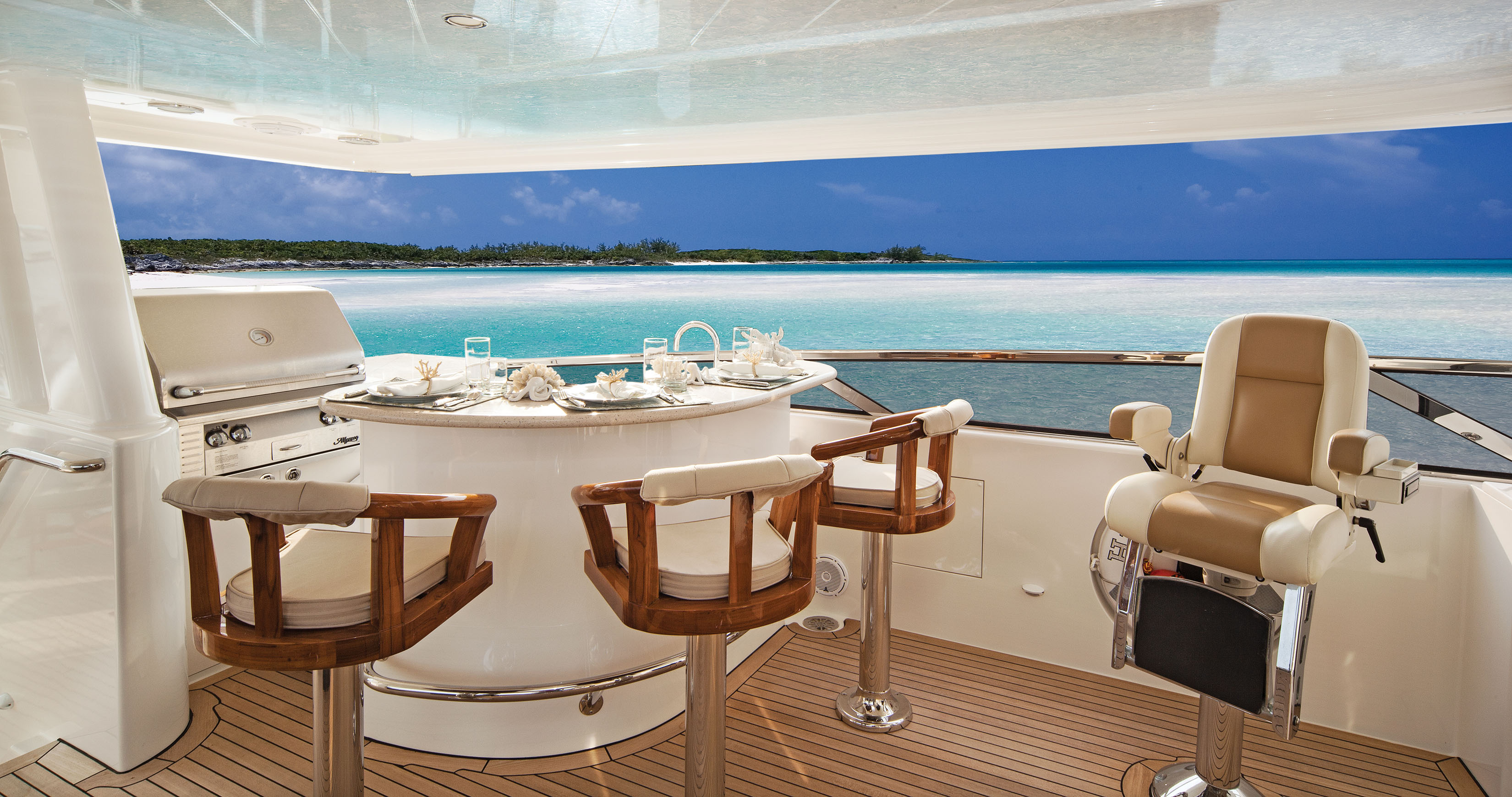 HIGH COTTON - Sundeck Bar.jpg