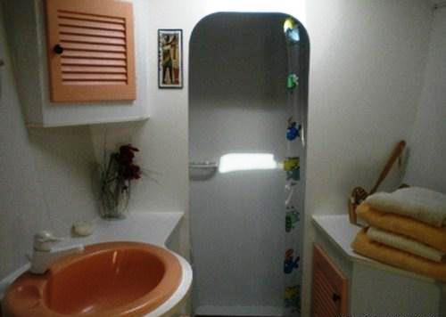 J. LE GOELAND -  Guest Ensuite.jpg
