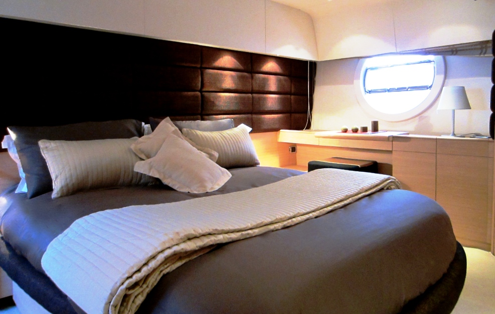 JR Master Cabin..jpg