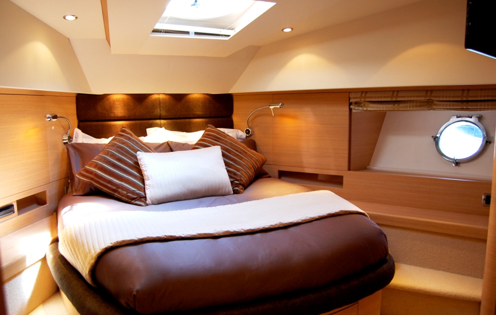 JR VIP Cabin Too..jpg