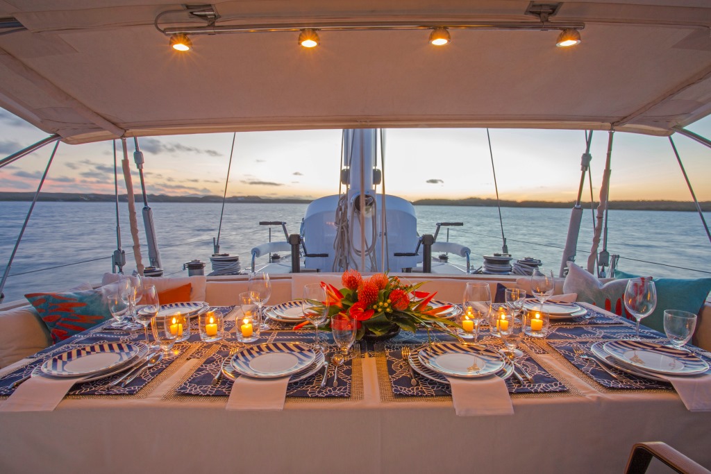 JUPITER Sailing yacht - Alfresco dining 2.jpg