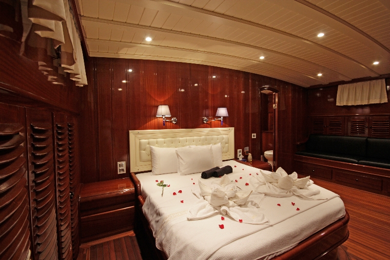 KAYA GUNERI PLUS - Guest cabin.jpg