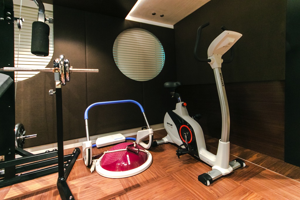 Katina yacht - gym.jpg