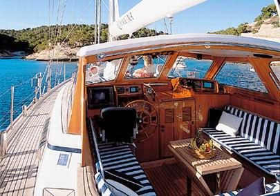 Kemmuna Cockpit looking Forward.jpg