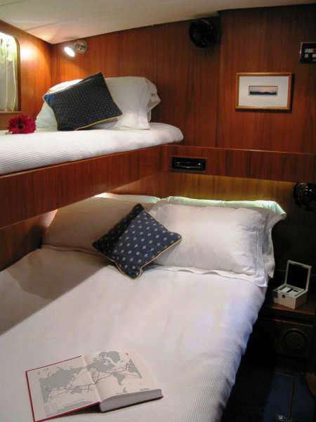 Kemmuna Stb Cabin.jpg