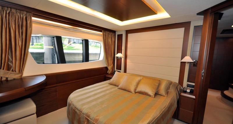 LADY CAROLE - Guest cabin 1.jpg