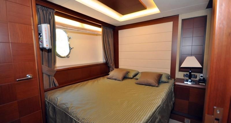LADY CAROLE - Guest cabin 3.jpg