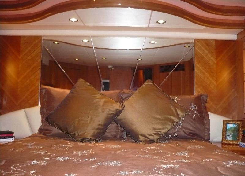 LADY MARGARET -  VIP Cabin.jpg