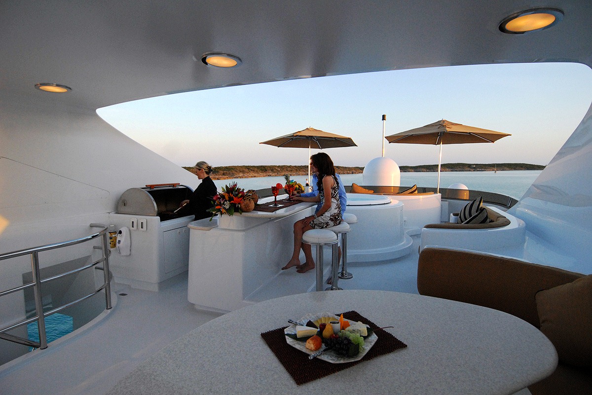 LAGNAPPE -  Sundeck 2.jpg