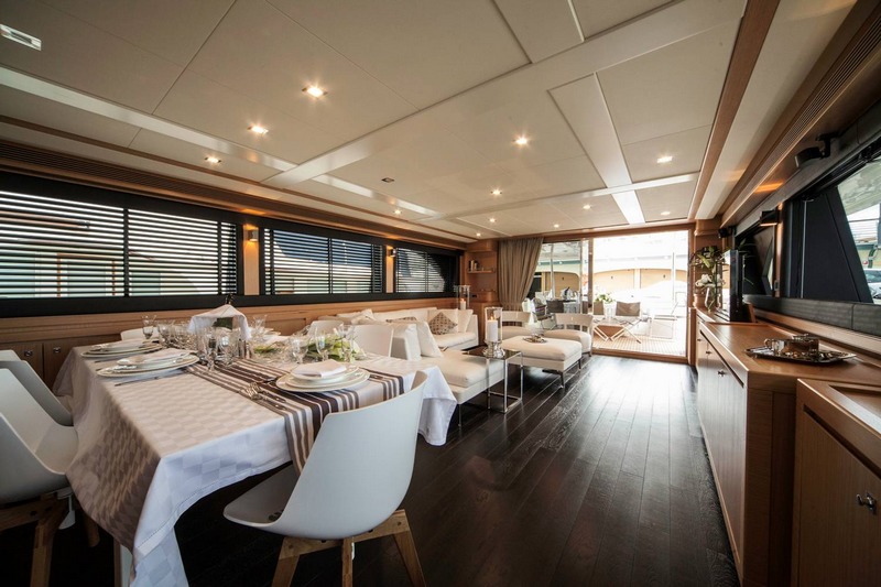 LE PETIT BATEAU -  Main Salon looking aft.jpg