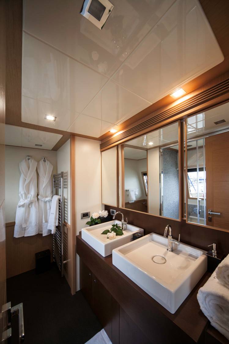 LE PETIT BATEAU -  Master Ensuite.jpg