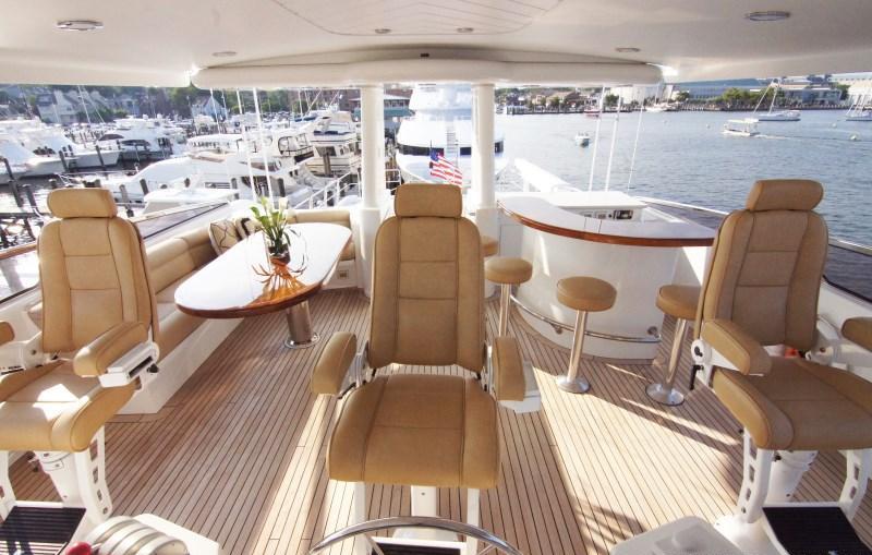 LINE DRIVE -  Flybridge.jpg