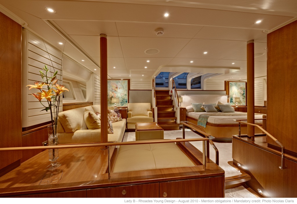 Lady B Owner cabin 2.jpg