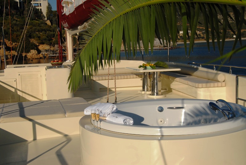 Lady Deisy -  Flybridge.jpg