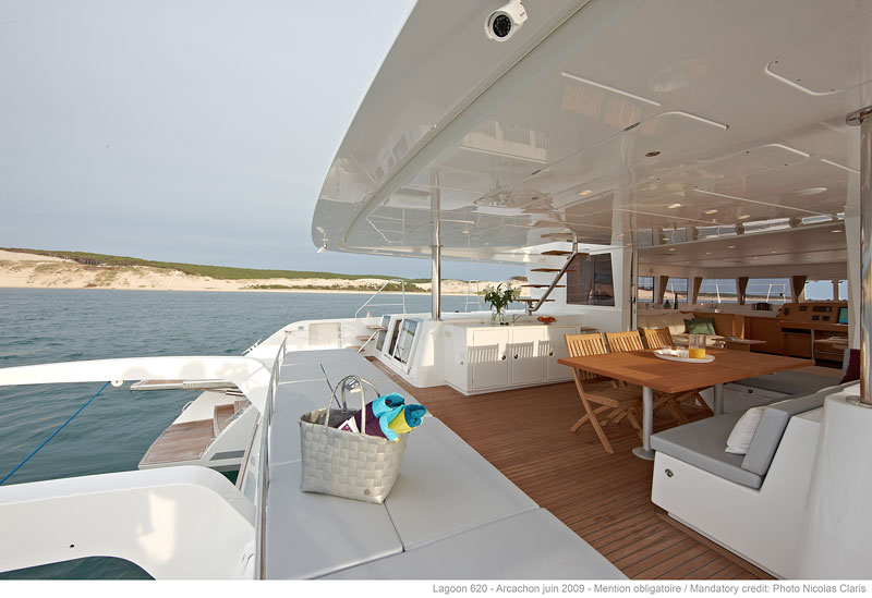 Lagoon 620 aftdeck 2 (sistership).jpg