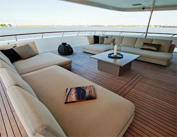 Latitude - Outside seating.jpg
